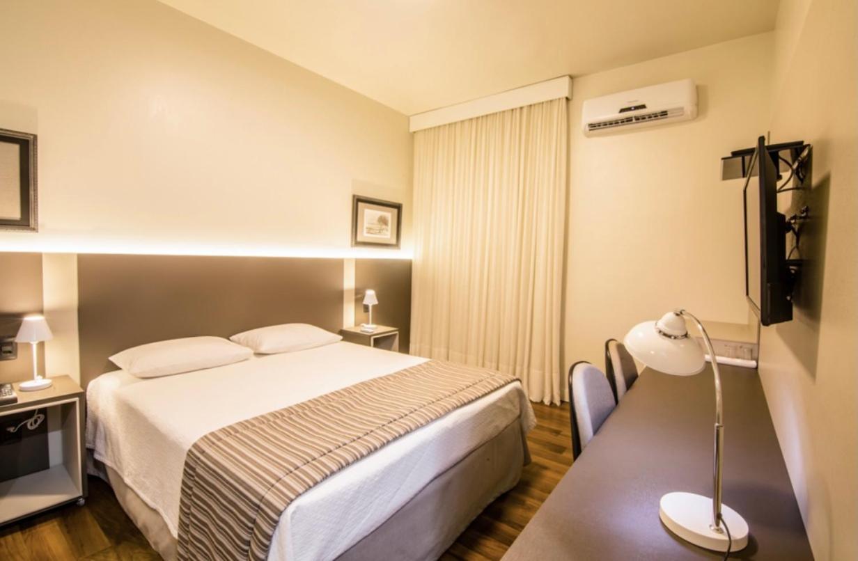 JR Hotel Marília Buitenkant foto