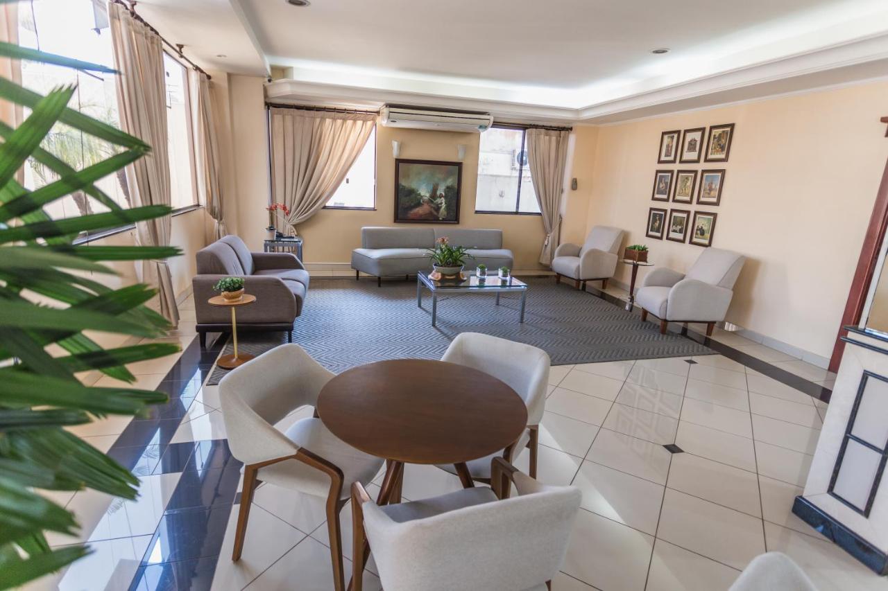 JR Hotel Marília Buitenkant foto