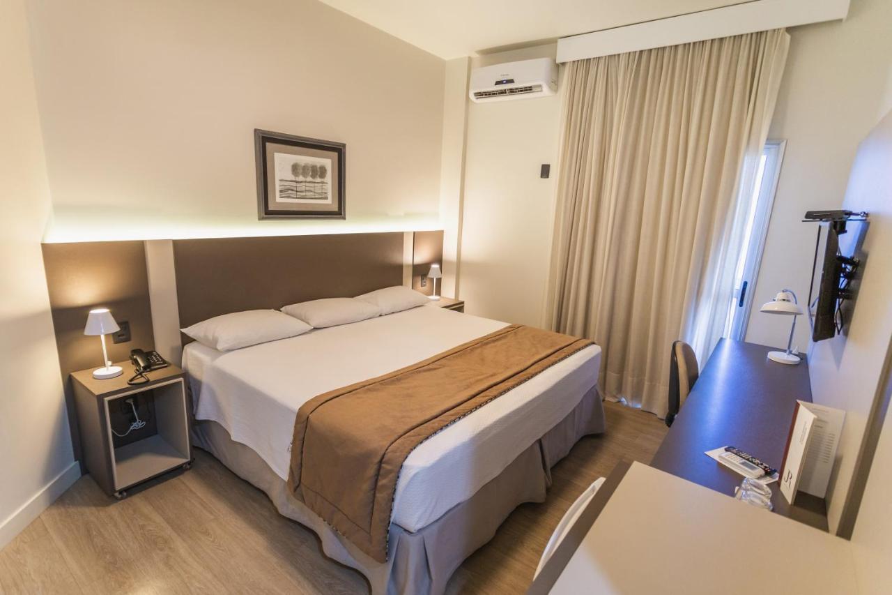 JR Hotel Marília Buitenkant foto