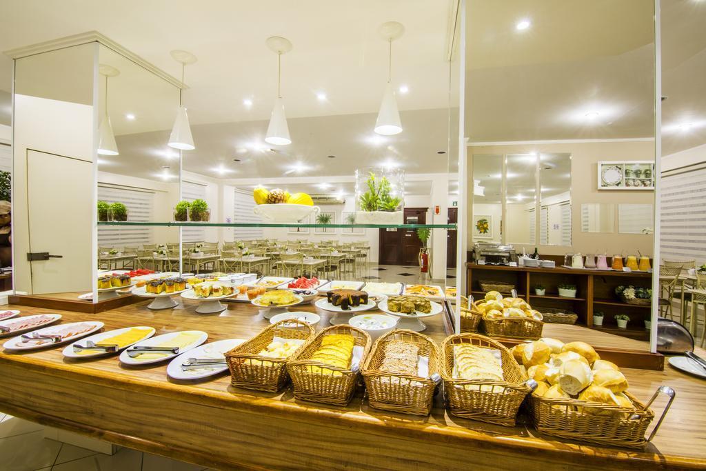 JR Hotel Marília Buitenkant foto