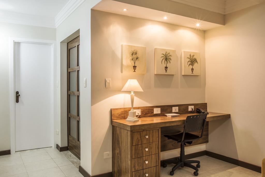 JR Hotel Marília Buitenkant foto
