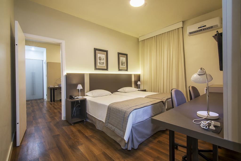 JR Hotel Marília Buitenkant foto