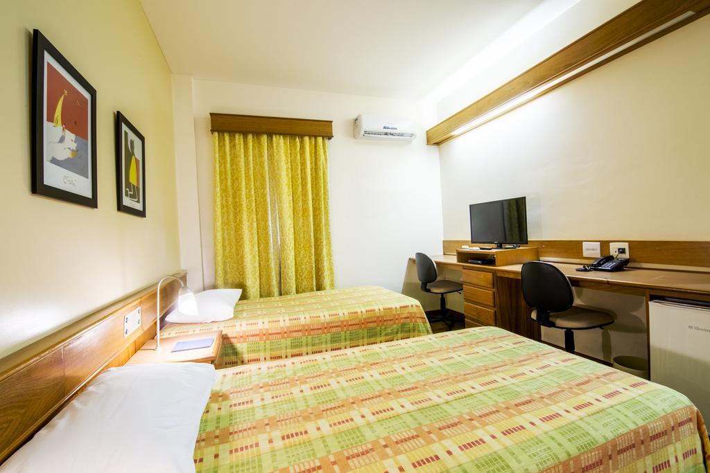 JR Hotel Marília Kamer foto
