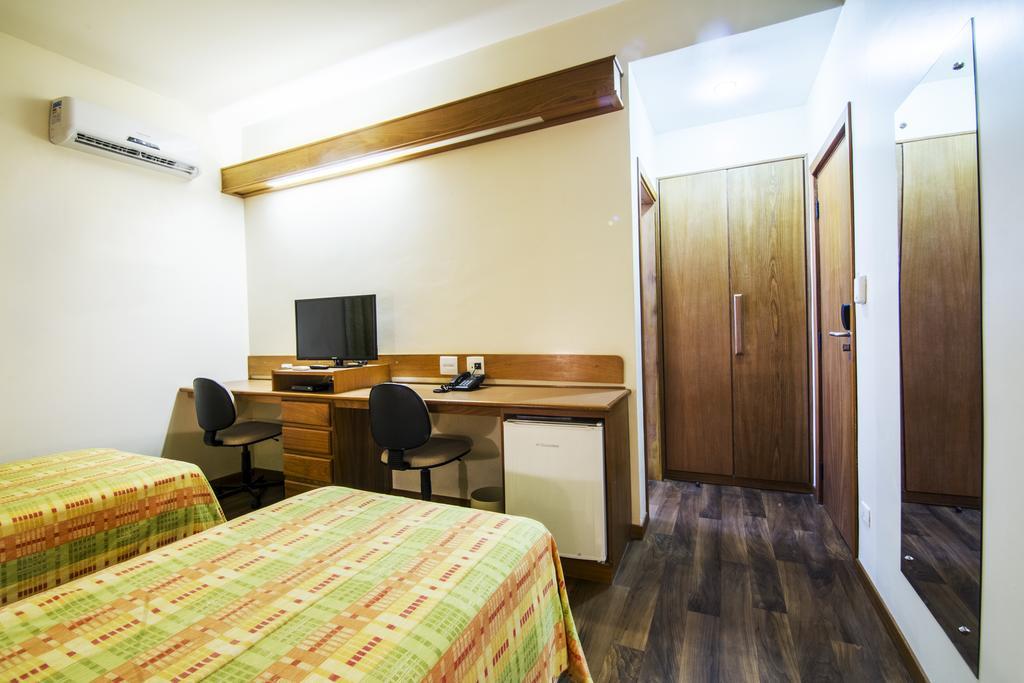 JR Hotel Marília Kamer foto
